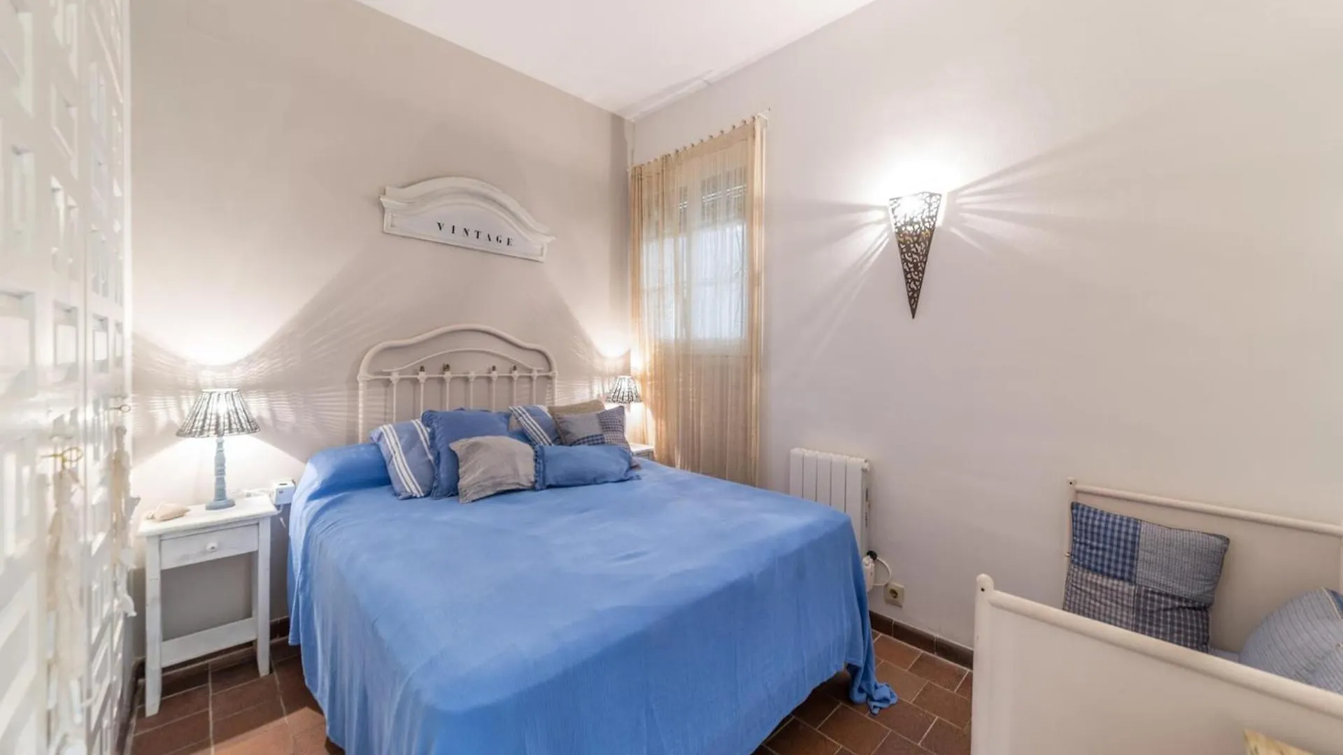 Spacious Apartment In L'Escala